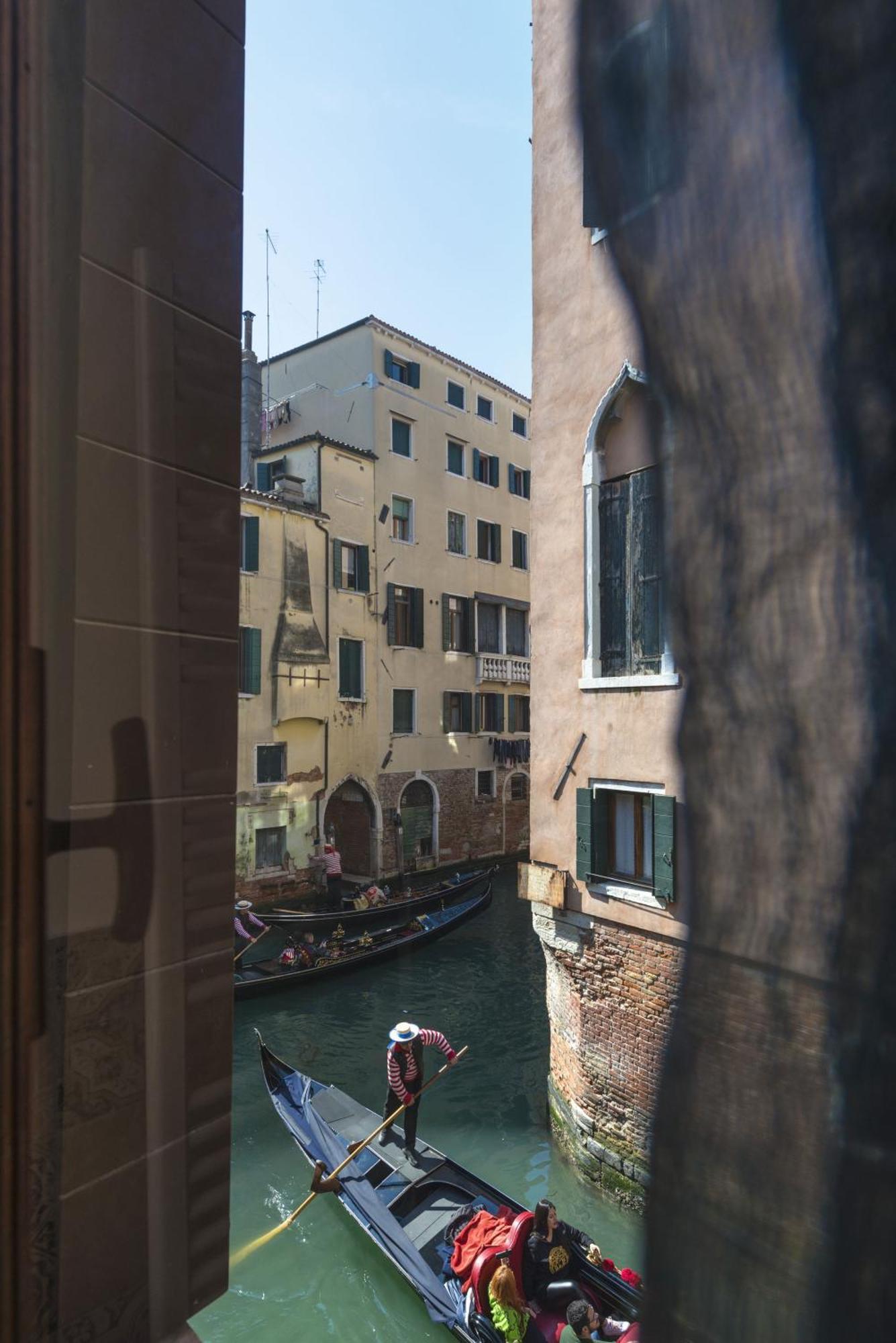 Tre Sestieri Terrace - Canal View 2024 Venise Chambre photo